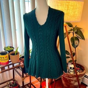 Cupio Hunter Green Peplum Knit Sweater, size Large.